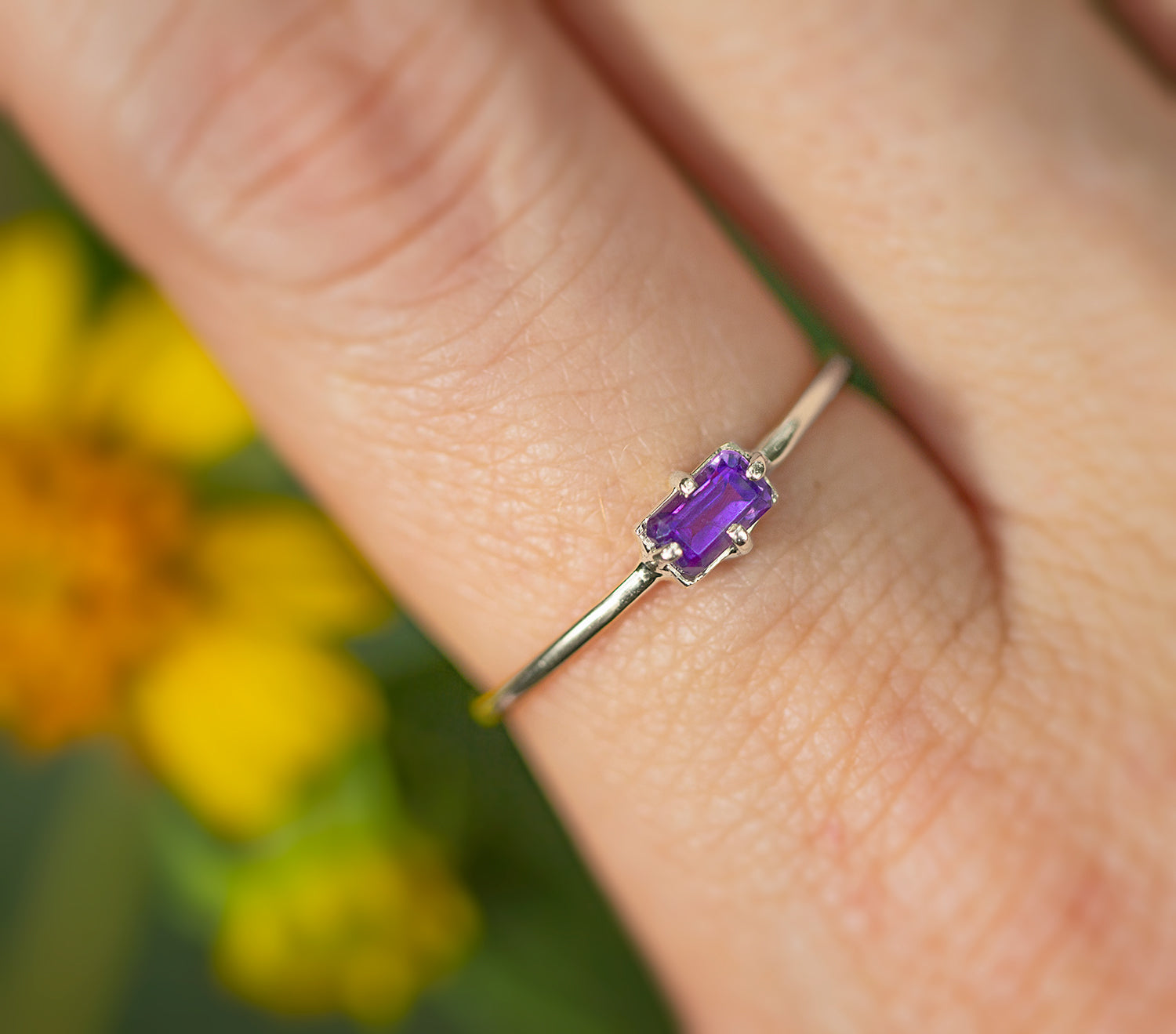 18k Ring Radiant White Gold Amethyst Trimmer Jewel Of Power Vitality Luxury - Zalupe