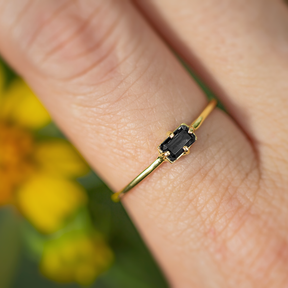 10k Solid Yellow Gold Ring Black Agate Stone Thin - Zalupe