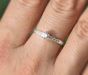 18k White Gold Ring for Womens with Diamonds Solitary Marriage Engagement - Zalupe